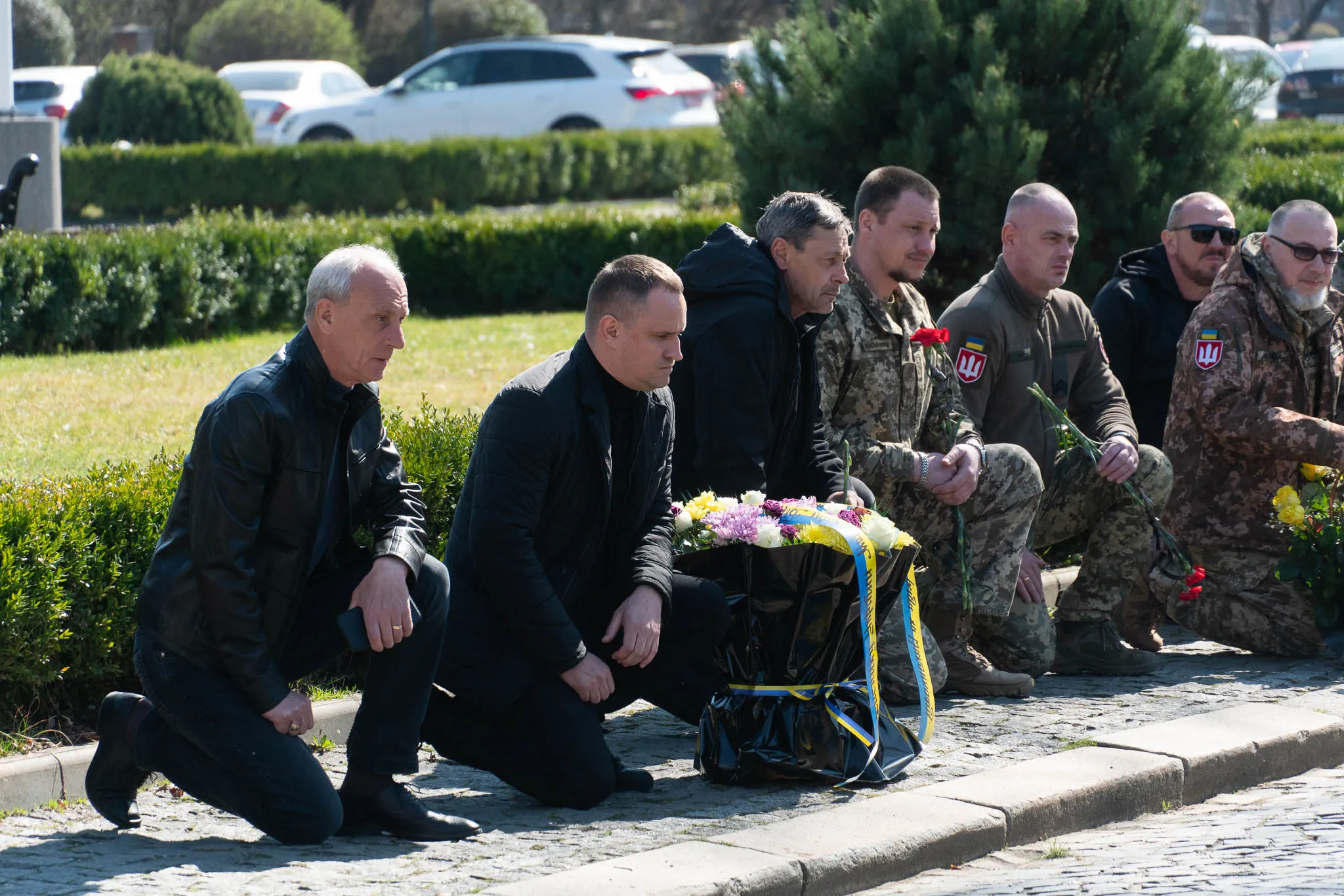 Схиляємо голови: Ужгород прощається з захисником Мирославом Біртою