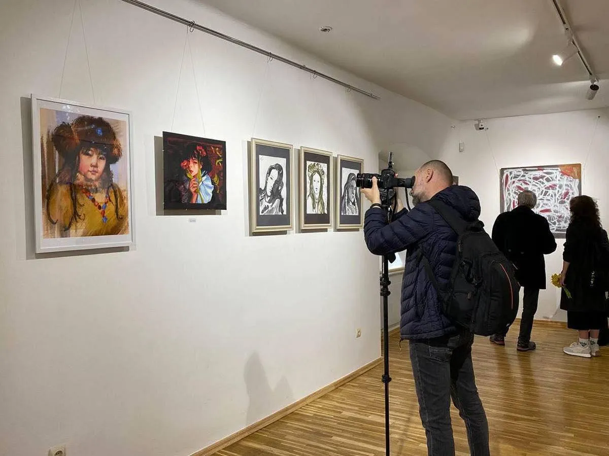 “Фокус групи”: палітра молодого мистецтва Закарпаття на ювілейній виставці