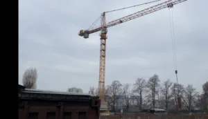 Архітектурний скандал в Ужгороді: ігнорування протестів громади та бездіяльність Мінкульту в забудові історичної зони