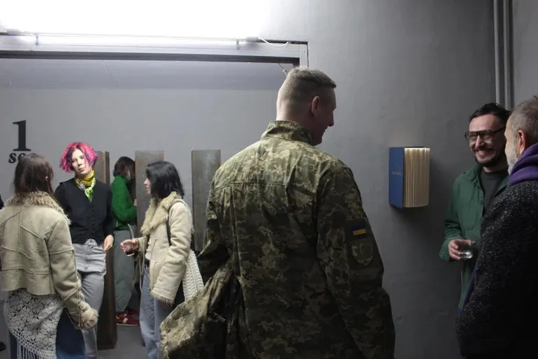 Оаза творчості за зачиненими дверима: мистецька резиденція «Вибачте, номерів немає» в серці ужгородського готелю