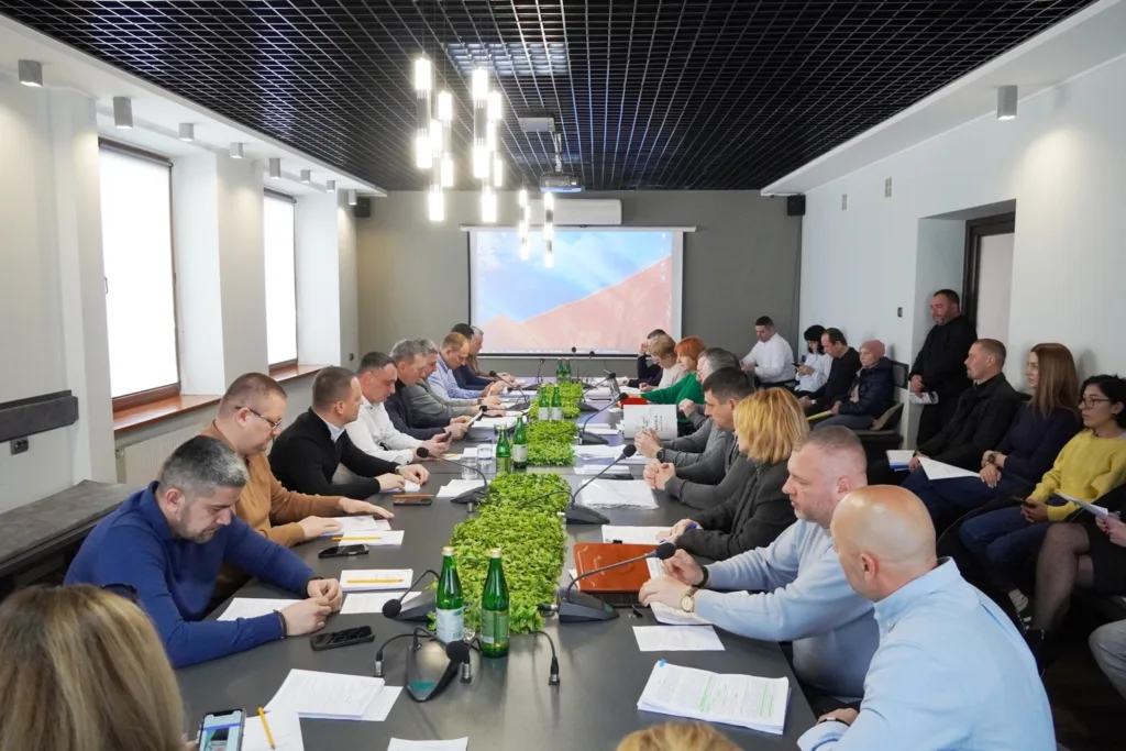 Рішення виконкому Ужгородської міської ради: захист дітей, регулювання руху та підтримка зайнятості Рішення виконкому Ужгородської міської ради: захист дітей, регулювання руху та підтримка зайнятості