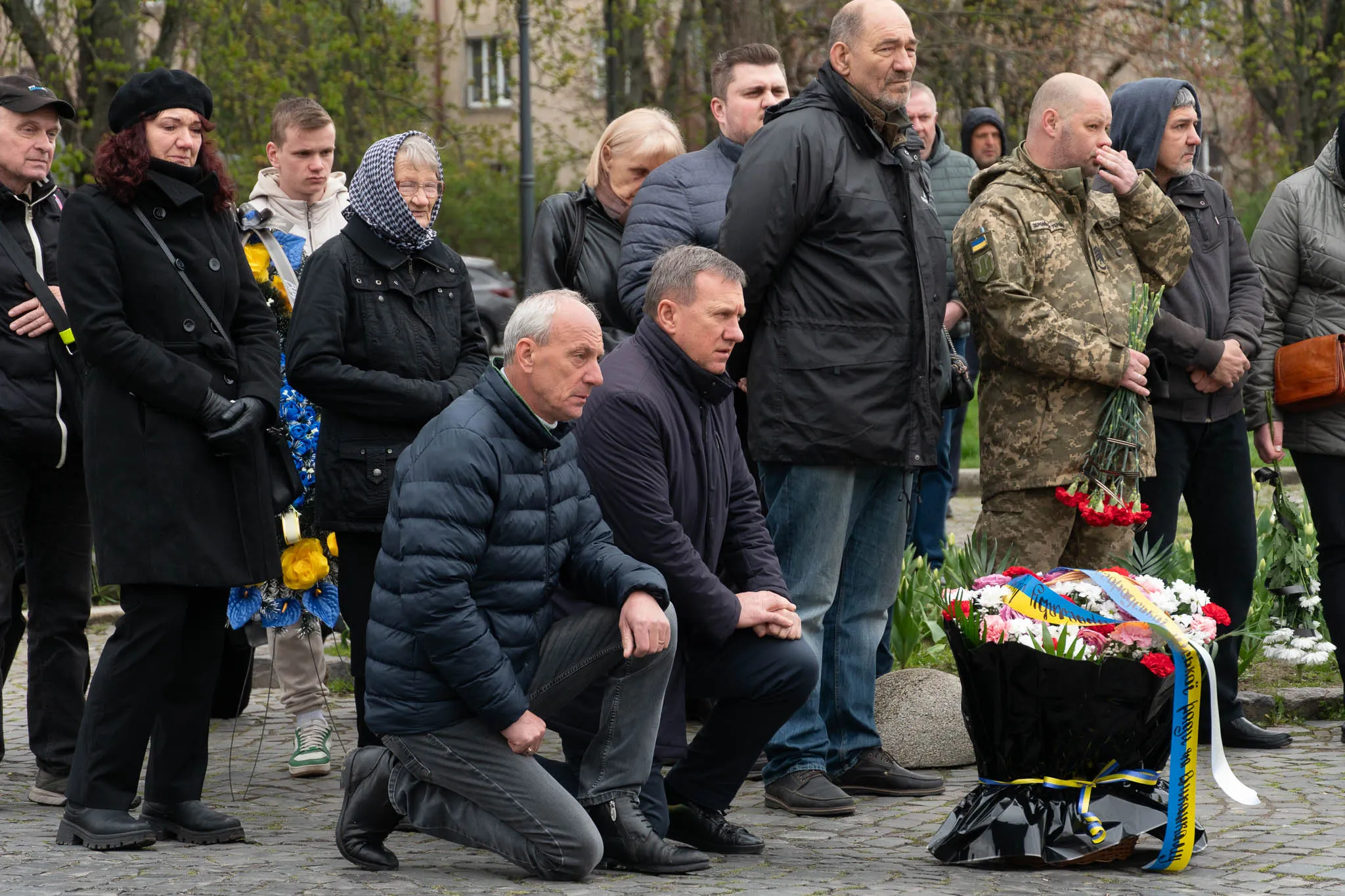 Ужгород у скорботі провів в останню путь Героя Мирослава Лукача