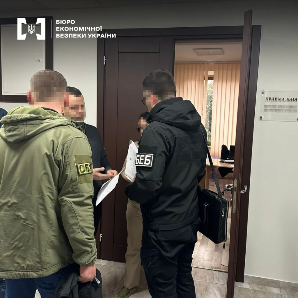 Розтрата бюджетних коштів на будівництві автобази в Ужгороді: службовців підозрюють у змові Розтрата бюджетних коштів на будівництві автобази в Ужгороді: службовців підозрюють у змові