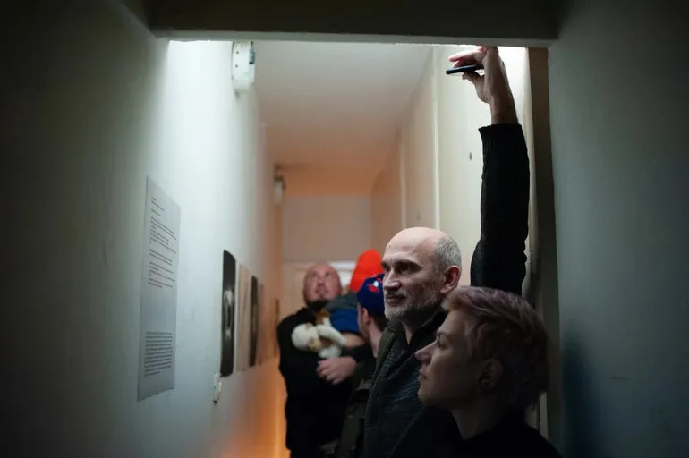 Оаза творчості за зачиненими дверима: мистецька резиденція «Вибачте, номерів немає» в серці ужгородського готелю