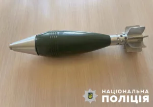 Небезпечна знахідка в ужгородській школі: пильність інспектора запобігла паніці