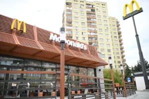 “Вільна каса” тепер і в Ужгороді: McDonald’s відкрив свої двері на Закарпатті
