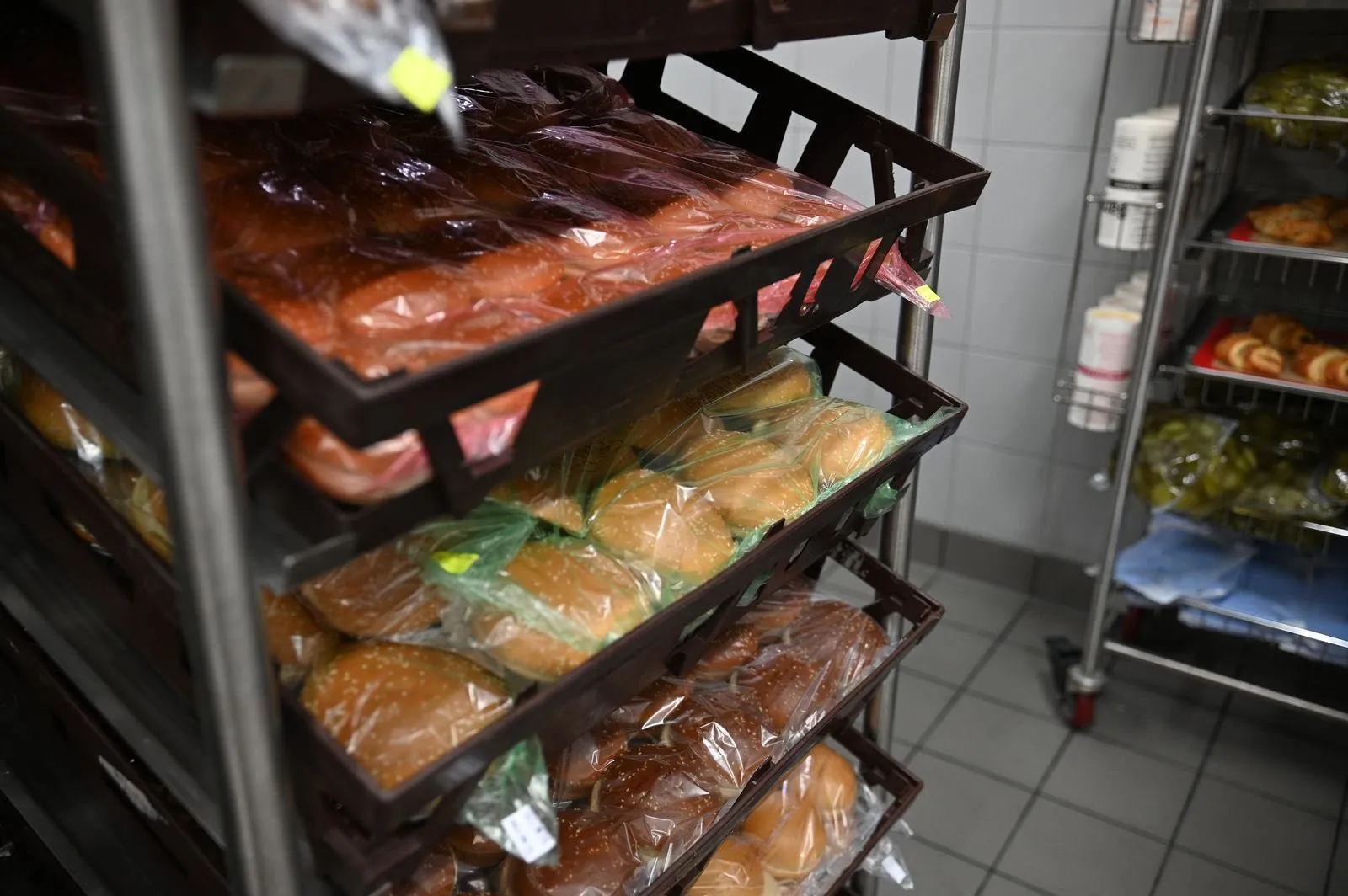 “Вільна каса” тепер і в Ужгороді: McDonald’s відкрив свої двері на Закарпатті