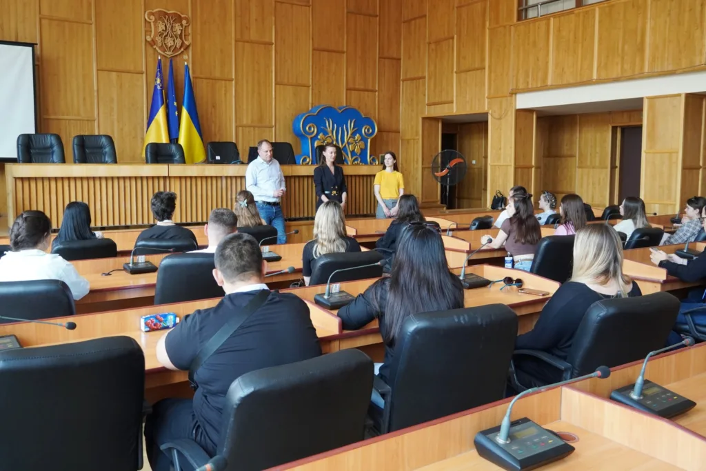 В Ужгороді проходить тренінг ПРООН для молодіжних рад В Ужгороді проходить тренінг ПРООН для молодіжних рад