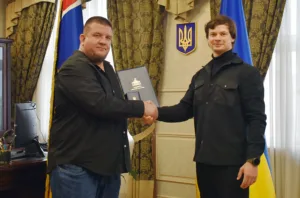 Закарпатського блогера Олександра Богданова нагородили грамотою Верховної Ради