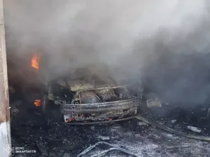 Пожежа гаража в Ужгороді: постраждав власник авто