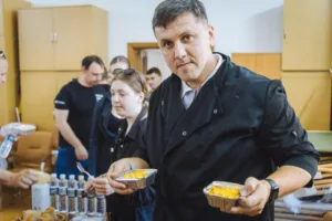 В Ужгороді презентували 10 кулінарних листівок “KARPATOMANIA” з рецептами закарпатських страв