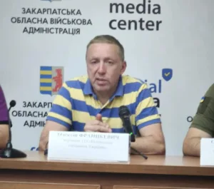 В Ужгороді відкрилась виставка “З Україною в серці”, присвячена білоруським героям
