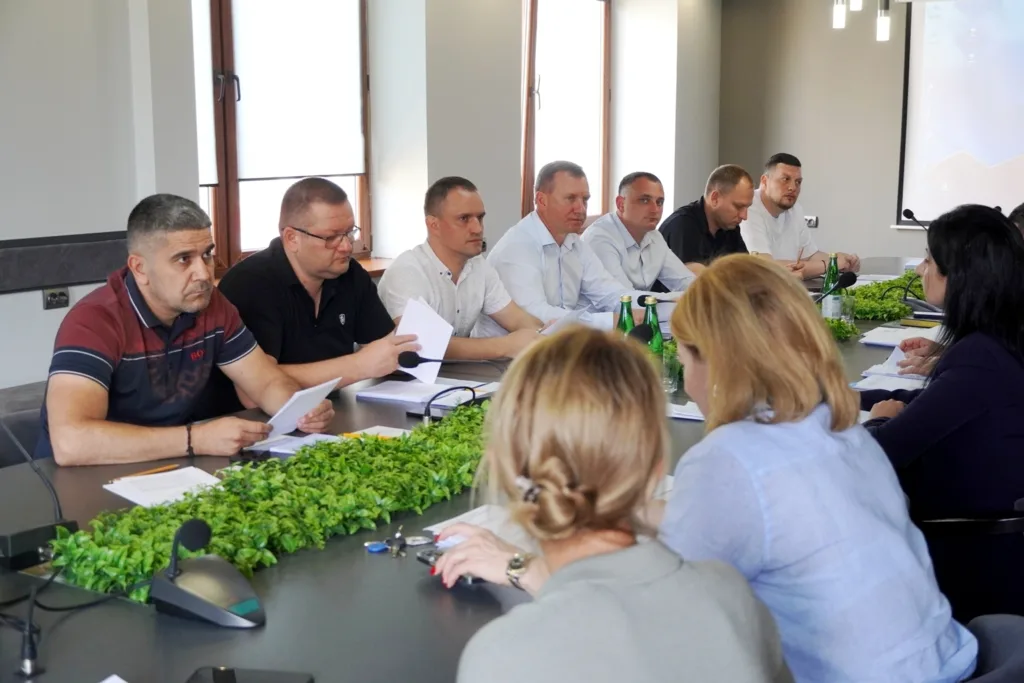 Засідання Виконкому Ужгородської міськради: продовження ключових програм та зміни у виборчих дільницях