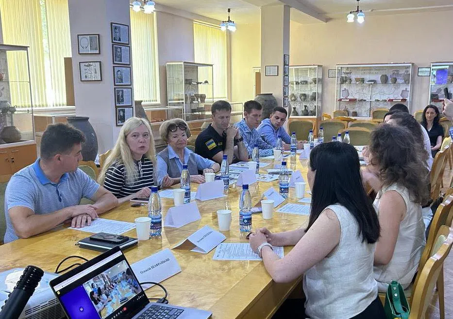 В УжНУ обговорили реформування митниці Західного регіону В УжНУ обговорили реформування митниці Західного регіону