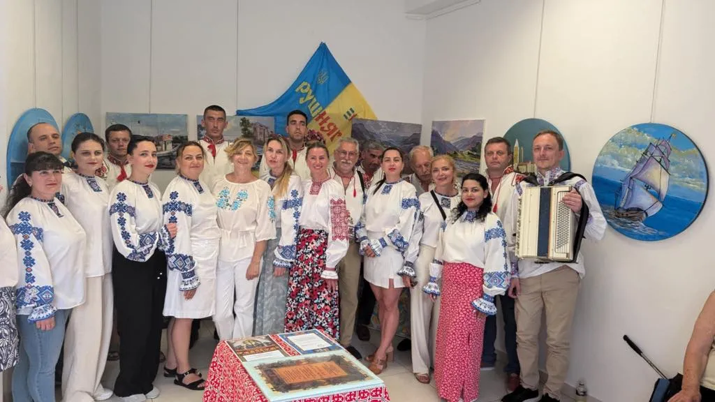 Тріумфальні гастролі Закарпатського народного хору в Хорватії: місія культурної дипломатії