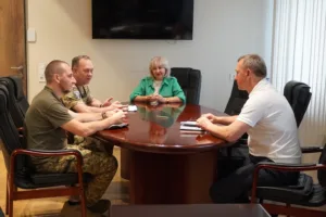 Міський голова Ужгорода зустрівся з представниками 128-ї бригади для обговорення потреб