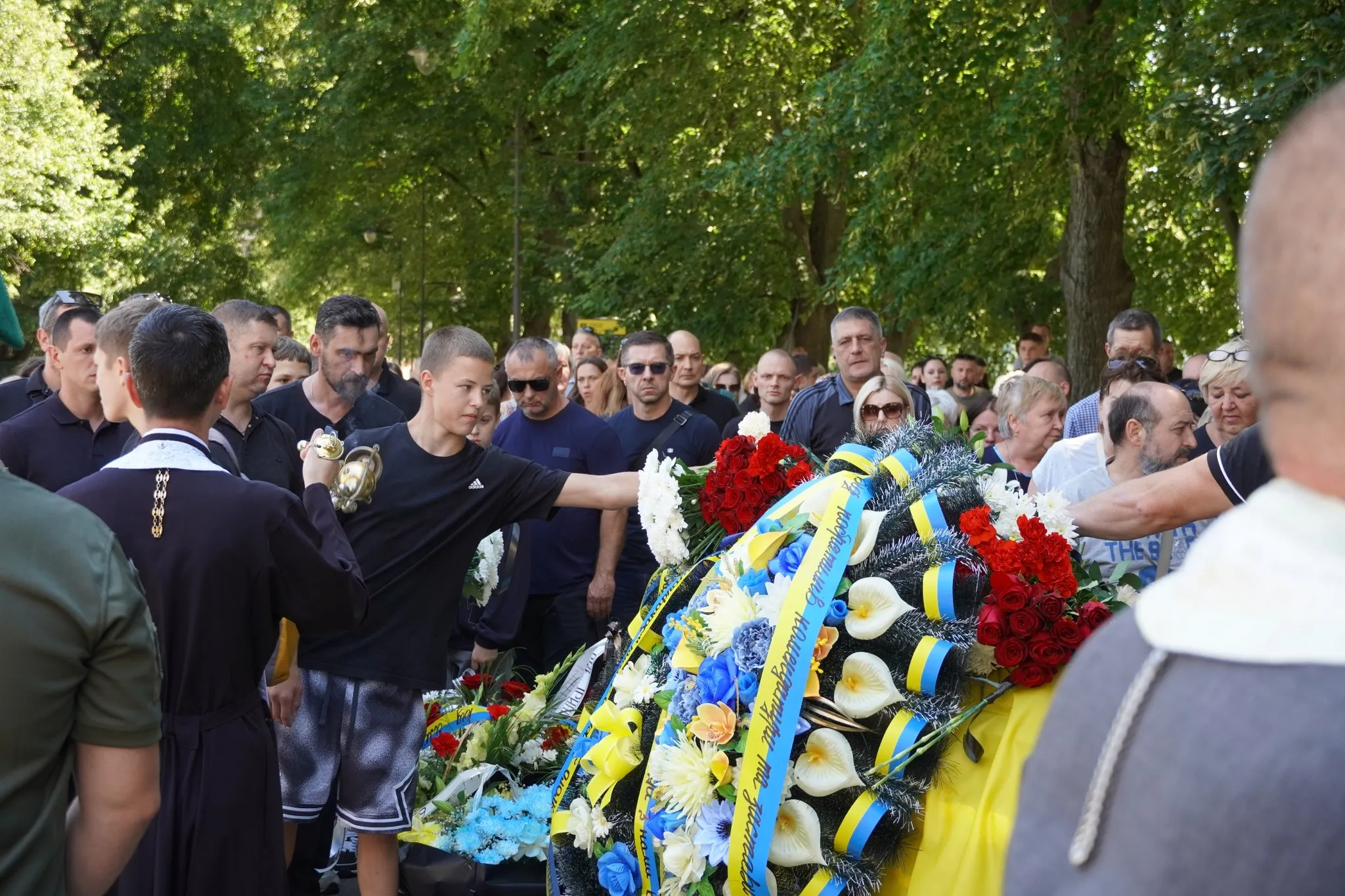 В Ужгороді попрощалися із загиблим головним сержантом Василем Шкобою
