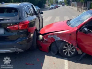 В Ужгороді затримали нетверезого водія, який спричинив ДТП на вулиці Капушанській