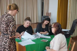 В Ужгороді ЦНАП провів виїзний прийом: послуги стали доступнішими для УТОГ