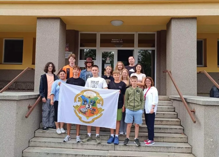 Нагорода за знання: юні лінгвісти з Ужгорода відпочивають у ...