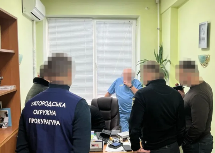 Прокуратура скерувала до суду справу лікарів-хабарників в Ужгороді ...