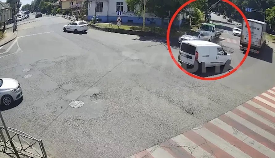 В Ужгороді патрульні розшукали водійку, яка втекла з місця ДТП В Ужгороді патрульні розшукали водійку, яка втекла з місця ДТП