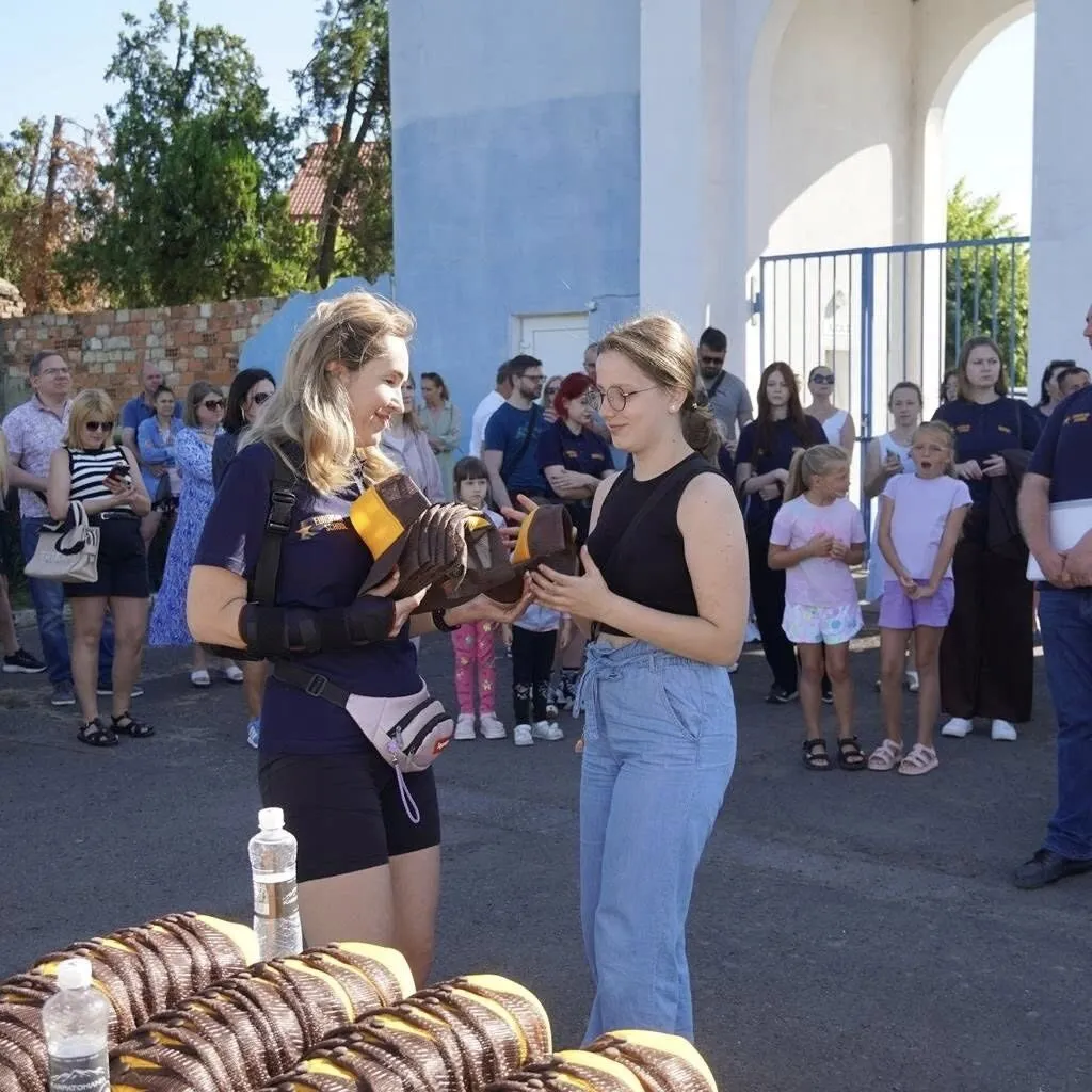 Понад 110 ужгородських дітей поїхали до літнього табору “Super Star Camp” на Міжгірщині