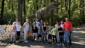 Дітям полеглих героїв подарували день радості у “DinoPark Берегово”