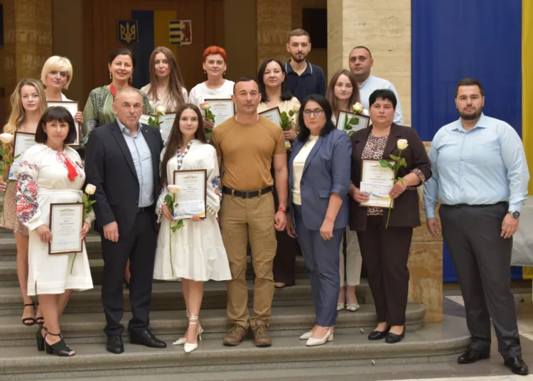В Ужгороді нагородили переможців «Учителя року – 2025» – uzhgorodin