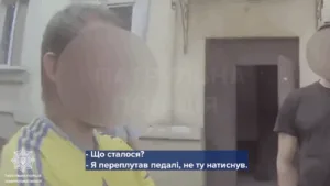 Нетверезий водій влаштував ДТП в Ужгороді: постраждали припарковані авто, відповідальність поніс і власник машини