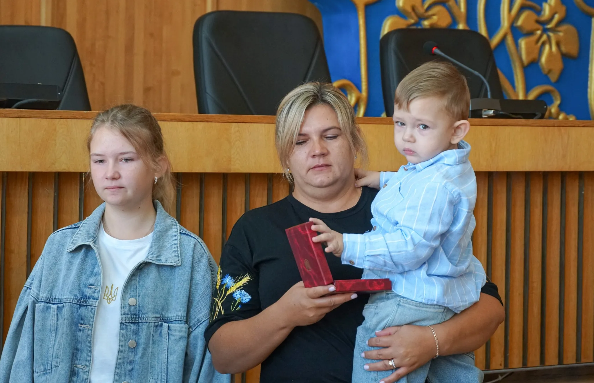 В Ужгороді вшанували пам’ять загиблих захисників та вручили посмертні нагороди
