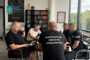 Посадовця Ужгородської міськради та директора підрядника судитимуть за розкрадання 4,1 млн грн
