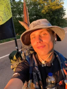 Дніпрянин Артем Єрохін зібрав майже 400 тисяч гривень на реабілітацію військових у пішому поході до Ужгорода