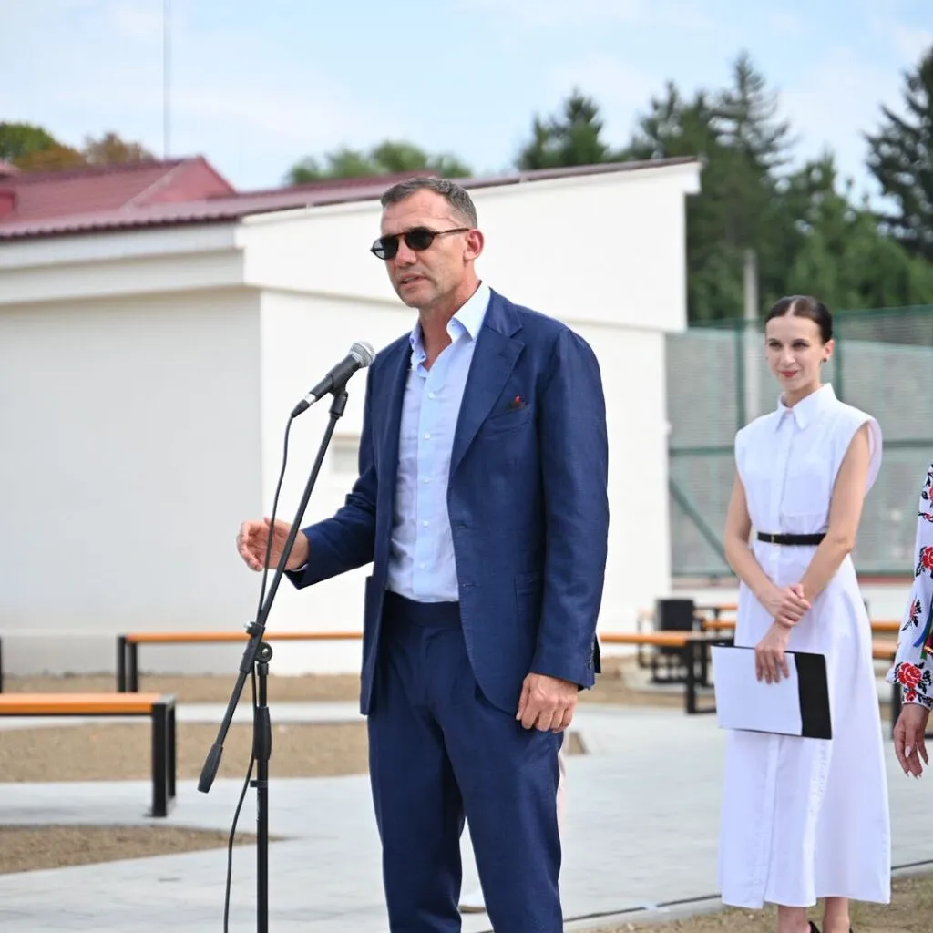 Новий багатофункціональний спортивний комплекс європейського рівня відкрився в Ужгородському науковому ліцеї