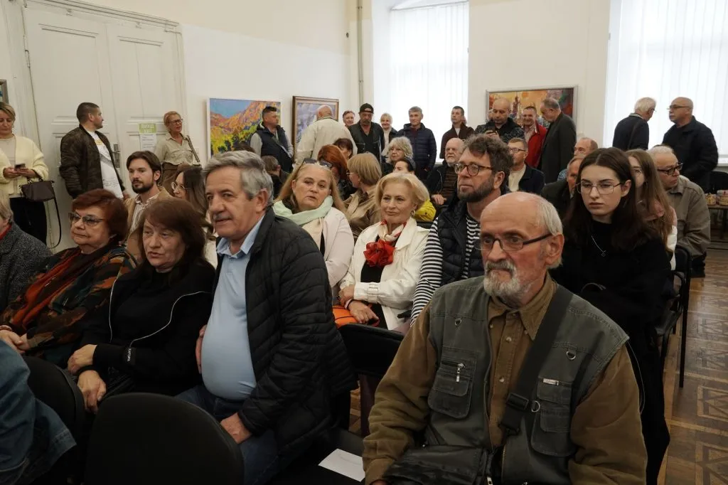 Феєрія Фарб та Незламності: Мистецькі Події в Ужгороді Напередодні Дня Художника
