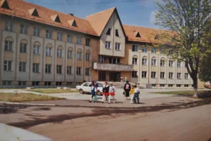 Рейтинг найкращих шкіл Ужгорода за результатами НМТ-2025: Де здобути якісну освіту?