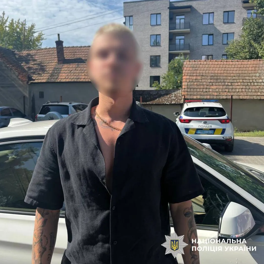 Постріл у поштовому відділенні Ужгорода: поліція затримала зловмисника