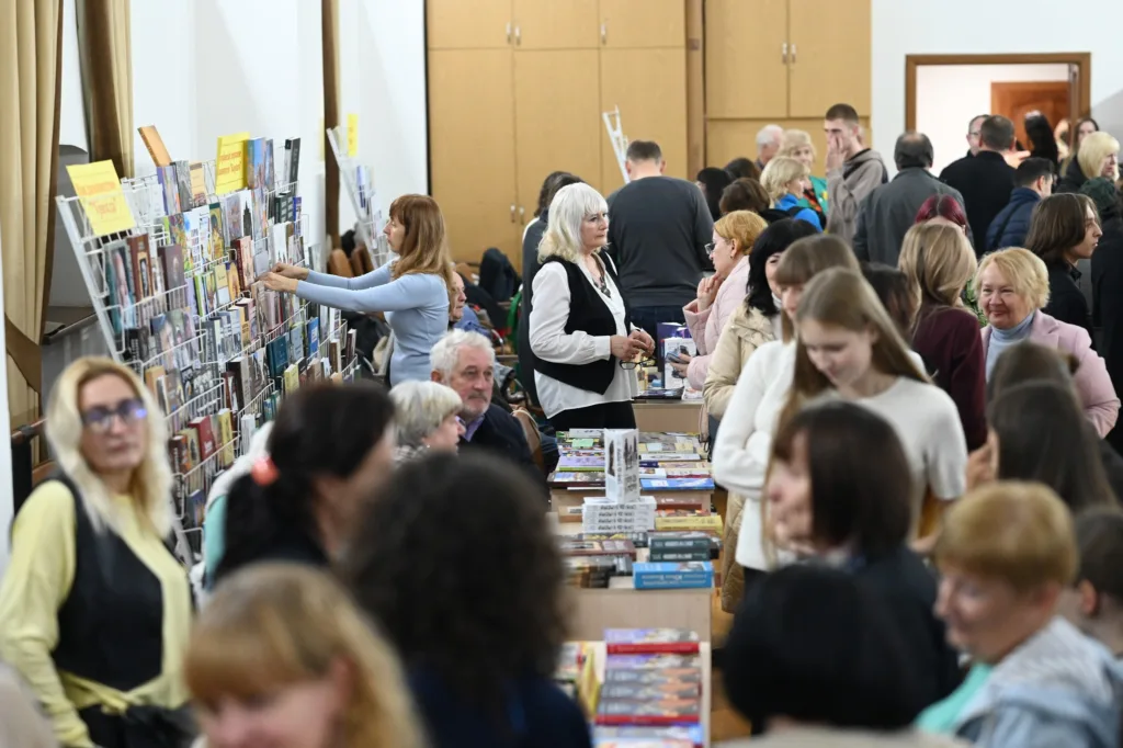 “Книга Фест 2025” в Ужгороді: нові видання, авторські зустрічі й підтримка ЗСУ