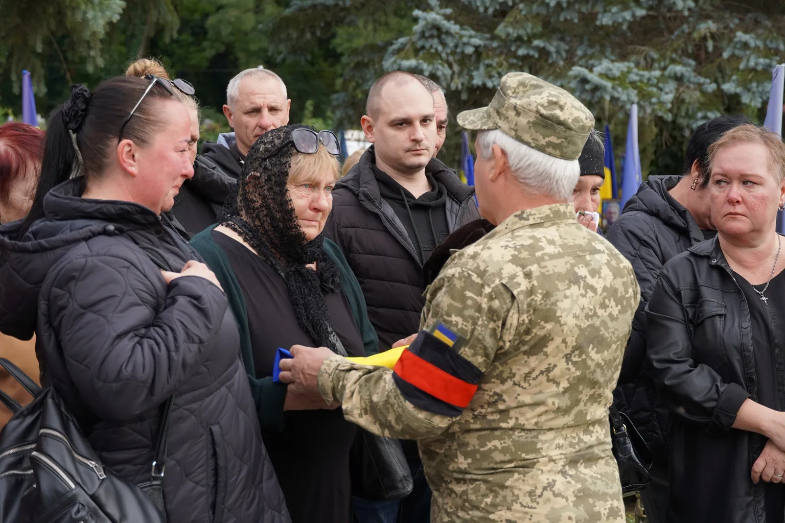 Ужгород провів в останню путь Захисника — старшого сержанта Віктора Завадяка
