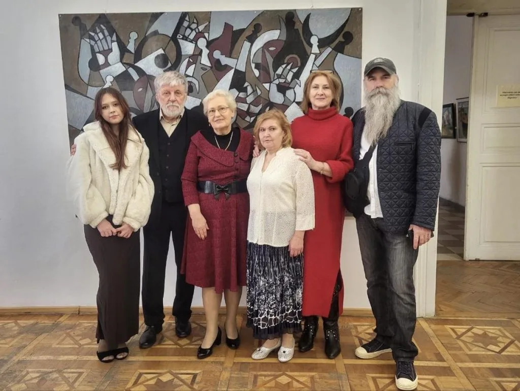 «Творити, споглядаючи Боже творіння»: В Ужгороді відкрилася виставка заслуженого художника Петра Фелдеші