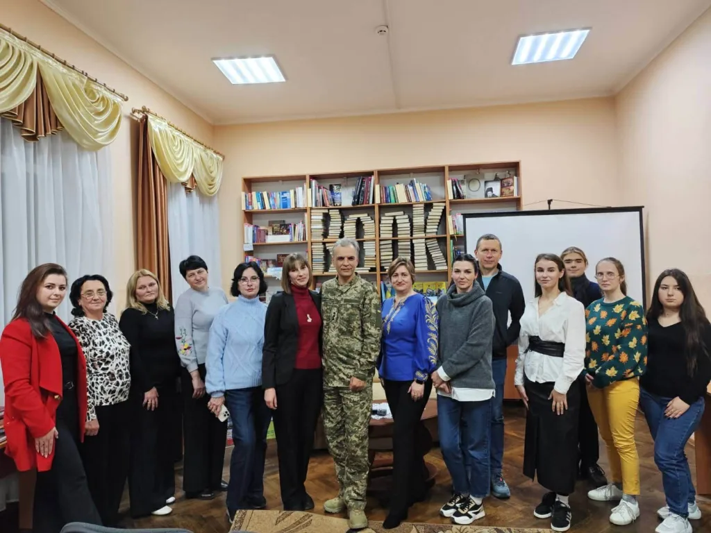 В Ужгороді започатковано щорічні зустрічі з лауреатами премії імені Петра Скунця: Популяризація знакових видань та вшанування пам’яті видатного поета