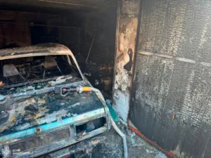 Смертельна пожежа в Ужгороді: у вогні гаража на вулиці Михайловецькій загинув 70-річний чоловік