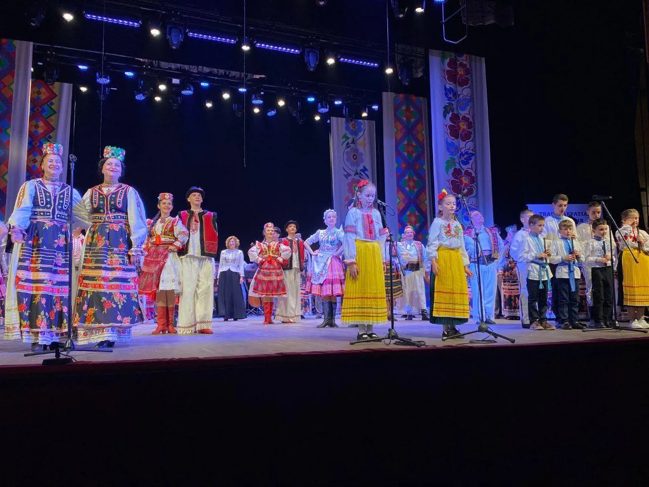 🌟 Восьма Презентація Арт-Проєкту «Зіркове Майбутнє Срібної Землі»: Єднання Талантів та Традицій Закарпаття