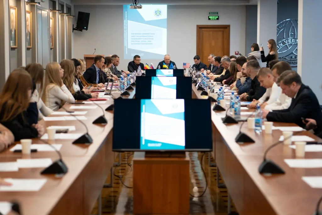 🌍 Міжнародна Науково-Практична Конференція в УжНУ: Аналіз Світової Реакції на Російсько-Українську Війну 🌍 Міжнародна Науково-Практична Конференція в УжНУ: Аналіз Світової Реакції на Російсько-Українську Війну