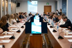 🌍 Міжнародна Науково-Практична Конференція в УжНУ: Аналіз Світової Реакції на Російсько-Українську Війну