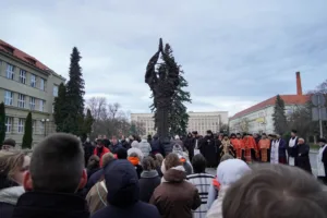 🕯️ Запали свічку пам’яті: Ужгород разом з усією Україною вшанував жертв Голодоморів