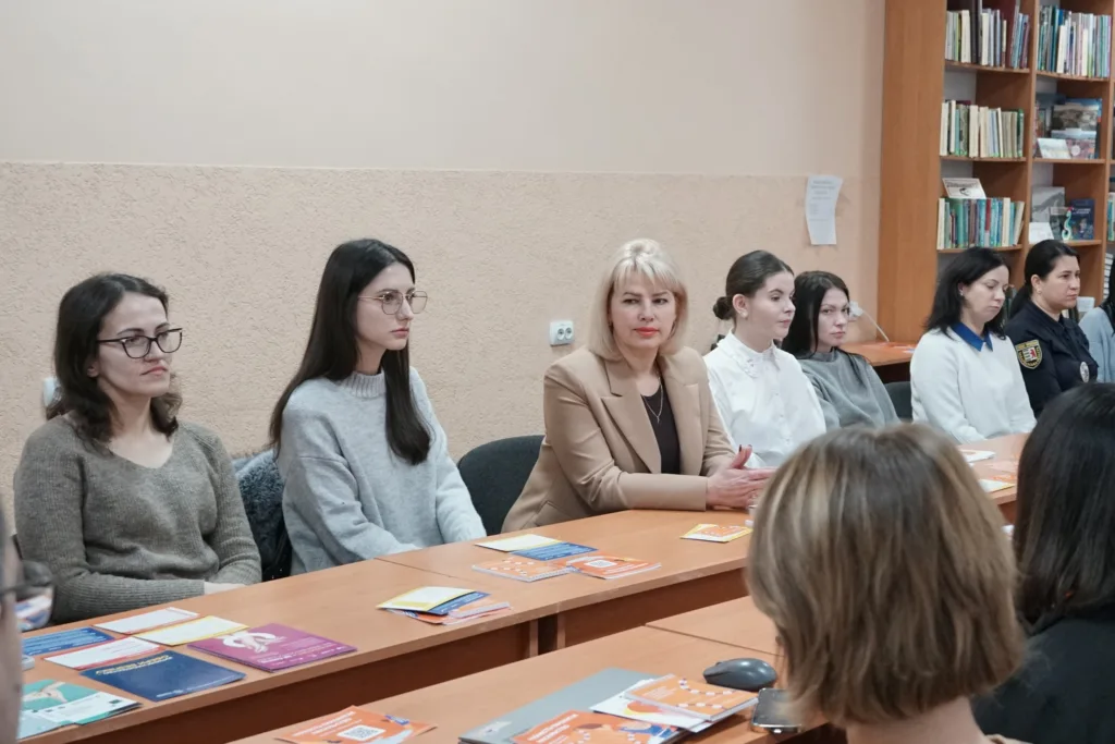 💜 Старт кампанії проти насильства: Ужгород долучається до акції «16 днів проти гендерно зумовленого насильства»💜 Старт кампанії проти насильства: Ужгород долучається до акції «16 днів проти гендерно зумовленого насильства»