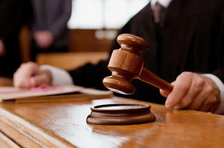Судовий вирок в Ужгороді: Майстра навчального центру оштрафували на 34 тисячі гривень за вплив на службових осіб МВС Судовий вирок в Ужгороді: Майстра навчального центру оштрафували на 34 тисячі гривень за вплив на службових осіб МВС