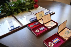 🎖️ До Дня ЗСУ: В Ужгороді вручили державні нагороди військовим, ветеранам та волонтерам