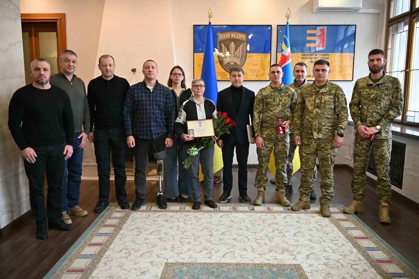 🎖️ До Дня ЗСУ: В Ужгороді вручили державні нагороди військовим, ветеранам та волонтерам